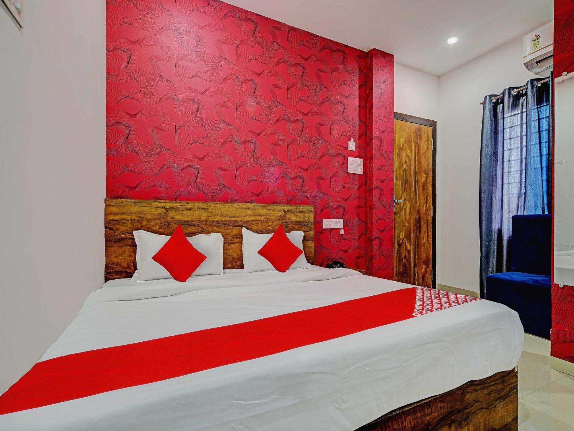 Oyo Flagship Hotel Blue Tick Indore Ngoại thất bức ảnh